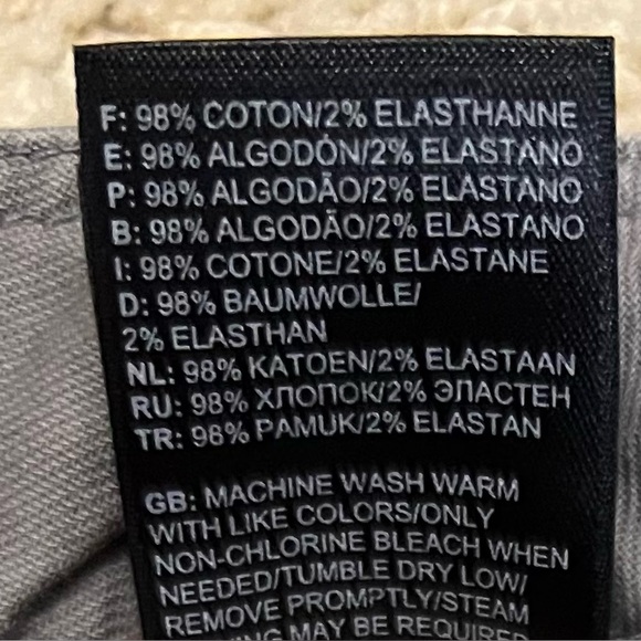 The North Face Gray Bermuda Shorts with Drawstring Waist - Picture 5 of 5